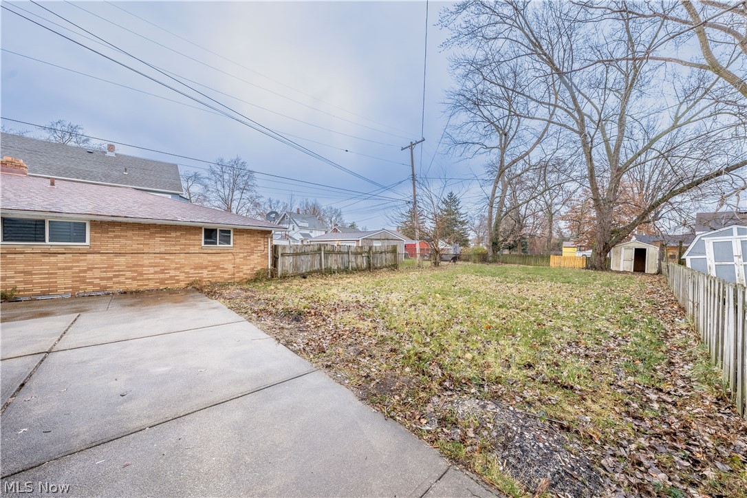 Free-Luce Land & Bldg Cos Roc - Residential Lease