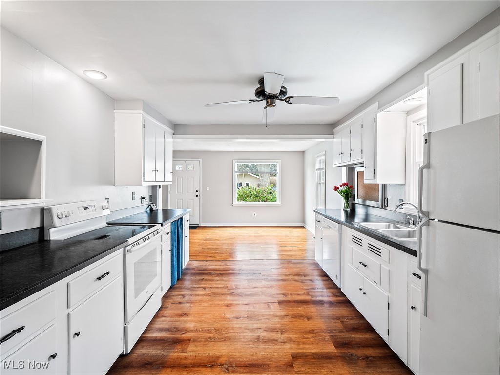 147 Englewood Drive, Avon Lake, Ohio image 14