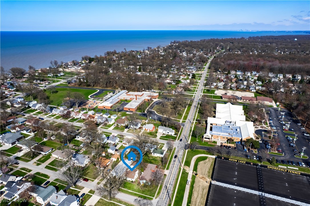 147 Englewood Drive, Avon Lake, Ohio image 4
