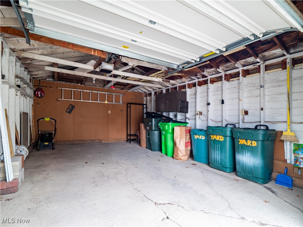 147 Englewood Drive, Avon Lake, Ohio image 34
