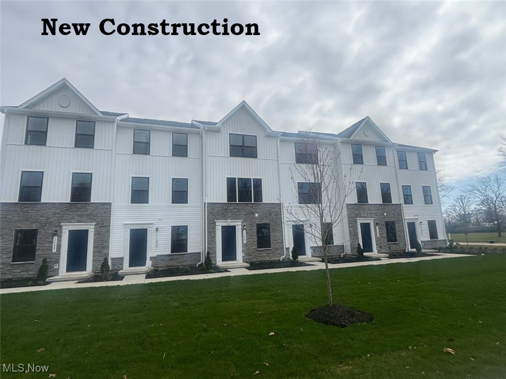 5598 Sea Glass Lane #B-4, Mentor, Ohio image 1