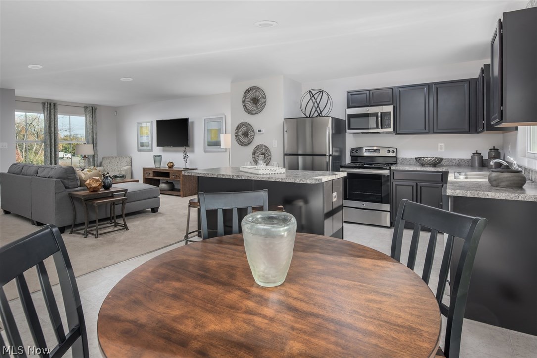 Quarry Lakes - Residential