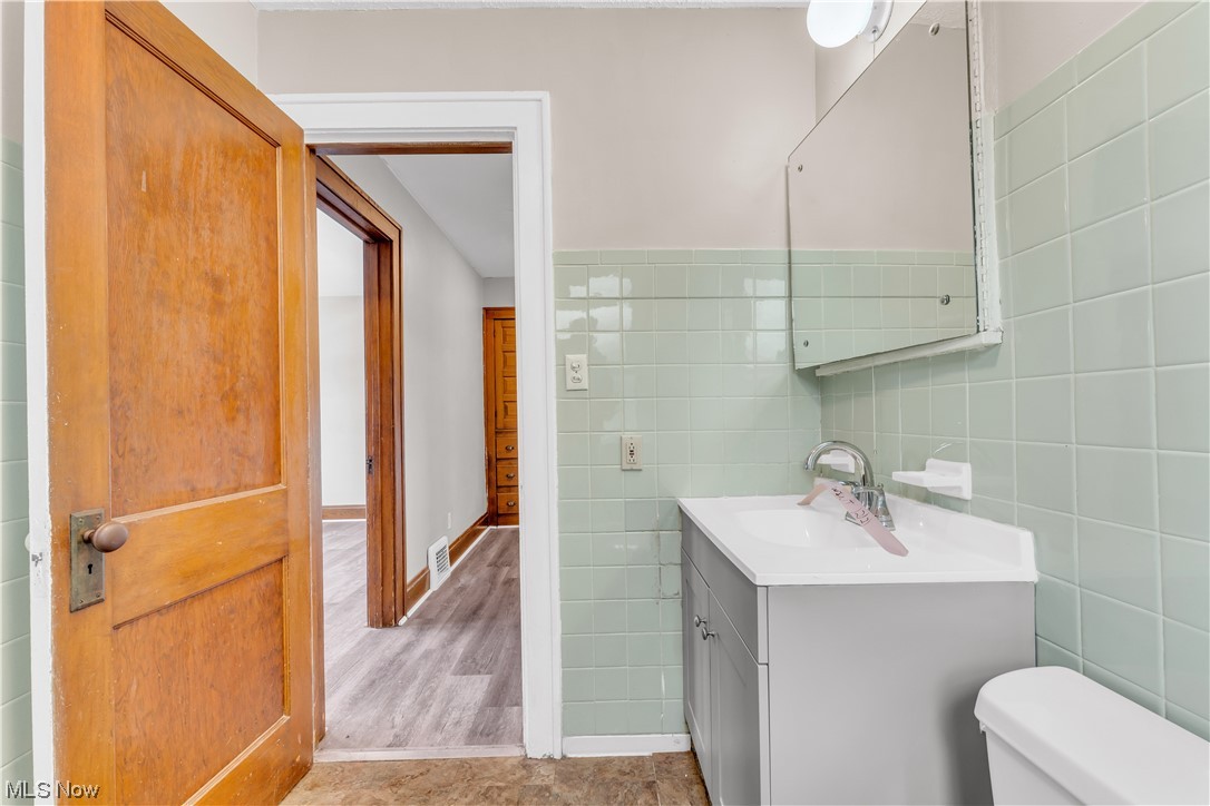 Rusholme Realty Companys Sub - Residential Lease