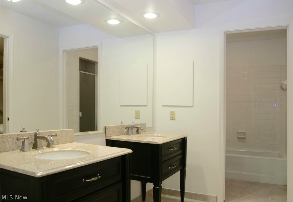 Portage Woods Sub - Residential