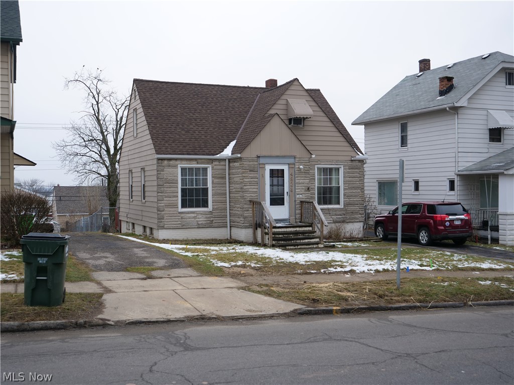 Garfield Pkwy - Residential