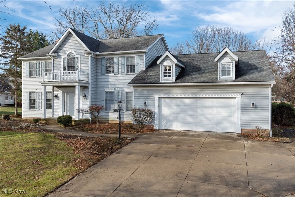 Photo of 4524 Eastwicke Boulevard, Stow, OH 44224 (MLS # 5178729)