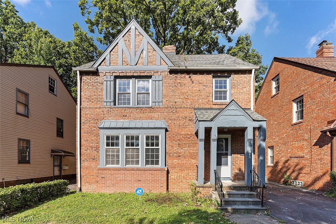 1960 Revere Rd, Cleveland Hts - 4 bed 2 bath single family home! //
$1,490 rent/ $1,490 deposit //
$49 application fee per adult //
NO SMOKING //
1 time $179 non-refundable set up fee paid at lease signing //
$30/month required resident benefit package; can include personal property/liability insurance for an additional $5/month for $35/month total. //
All applicants are required to fill out a PetScreening app, found on our website directly on the app before being processed. Even if you have NO pets - this app must be filled out. One-time, non-refundable pet fee of $200-300 per animal applies to all pets & must be paid prior to or when you pay your first month rent. (No fee for qualified assistance animals). //
Our app is processed through secure site: Findigs, they require ID & income verification. W/O this, your app will not be processed. They offer 24/7 chat support on their app directly for questions. //
4 bed 2 bath home w central air! Living room w gorgeous floo