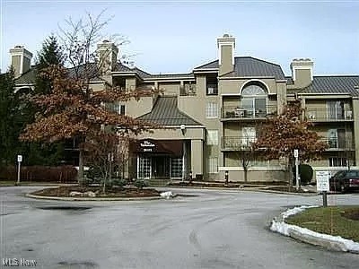 Verandas/Vlg Condo - Residential Lease