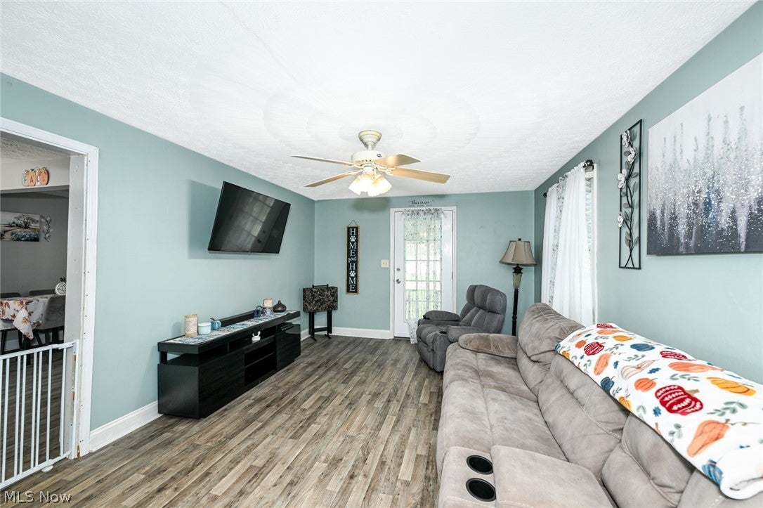 3277 Mayfair Road