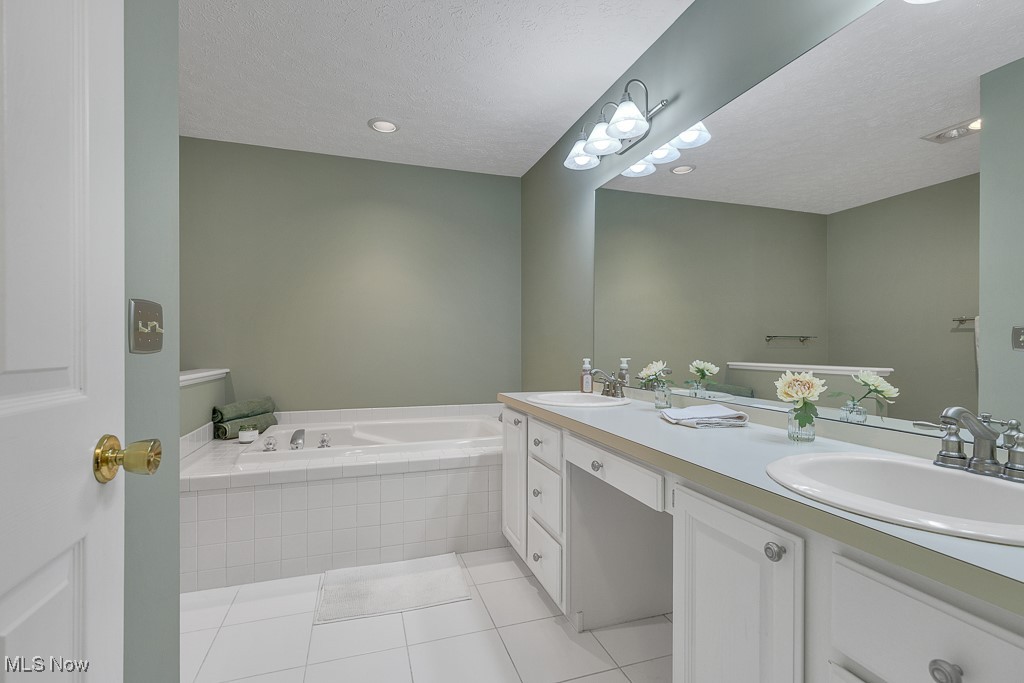 401 Bounty Way #133, Avon Lake, Ohio image 24