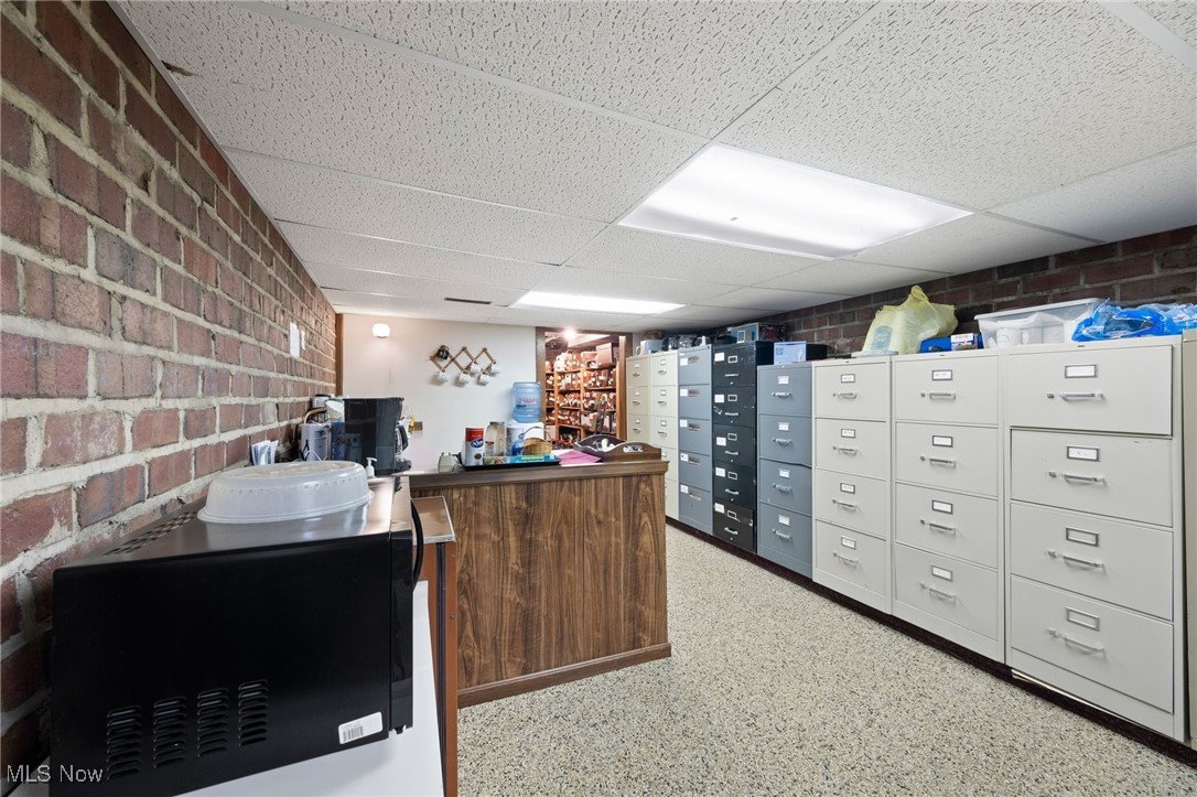Lake/Sec 07 - Commercial Sale