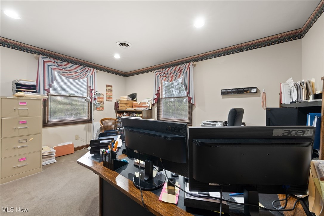 Lake/Sec 07 - Commercial Sale