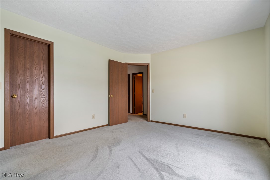 Barrington Condo II - Residential