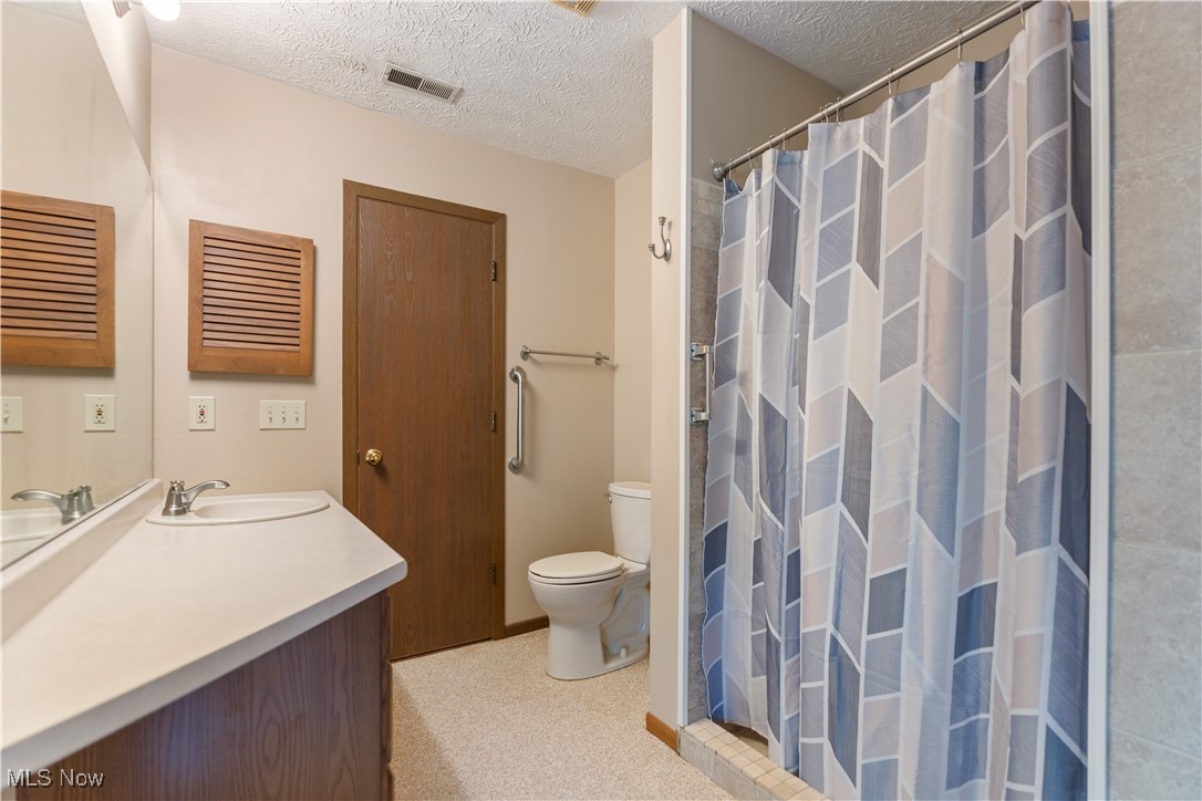 Barrington Condo II - Residential