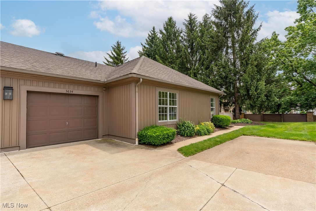 Barrington Condo II - Residential