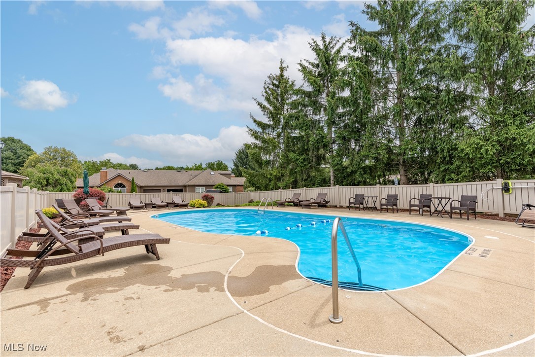 Barrington Condo II - Residential