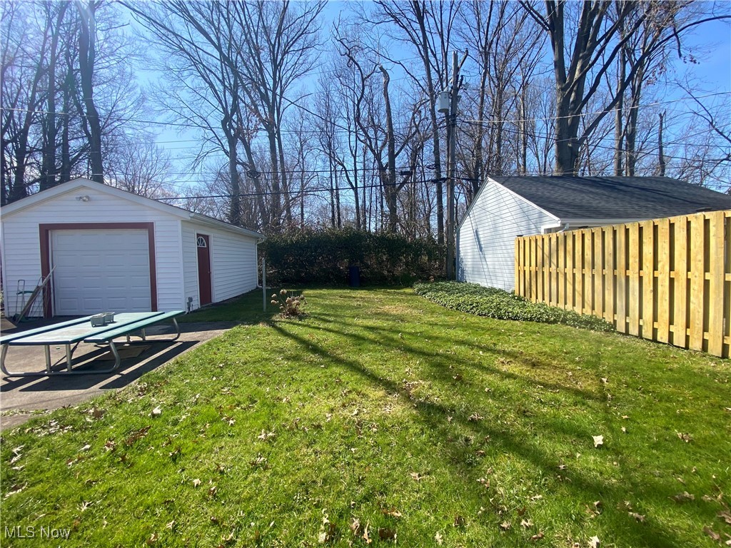 14705 Grapeland Avenue, Cleveland, Ohio image 35