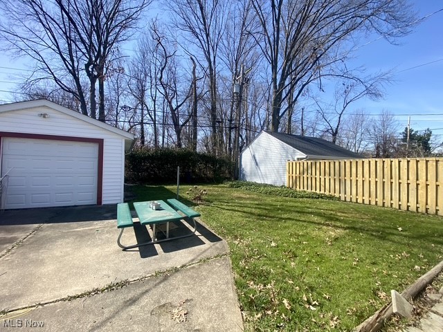 14705 Grapeland Avenue, Cleveland, Ohio image 34