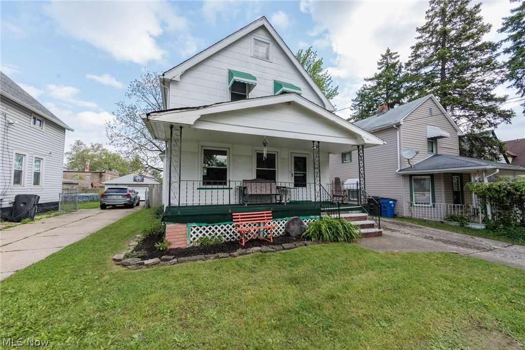 Photo of 4318 Bucyrus Avenue, Cleveland, OH 44109 (MLS # 5209512)