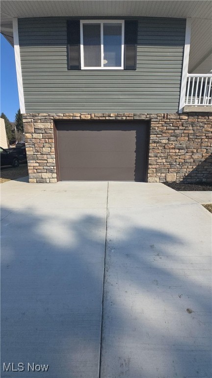 830 Mariann Drive, Martins Ferry, Ohio image 2