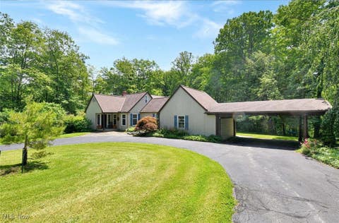Photo for 36300 Chardon Road