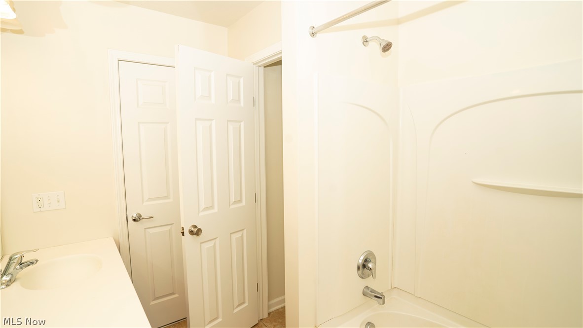 Montrose Park Ph 1 - Residential Lease