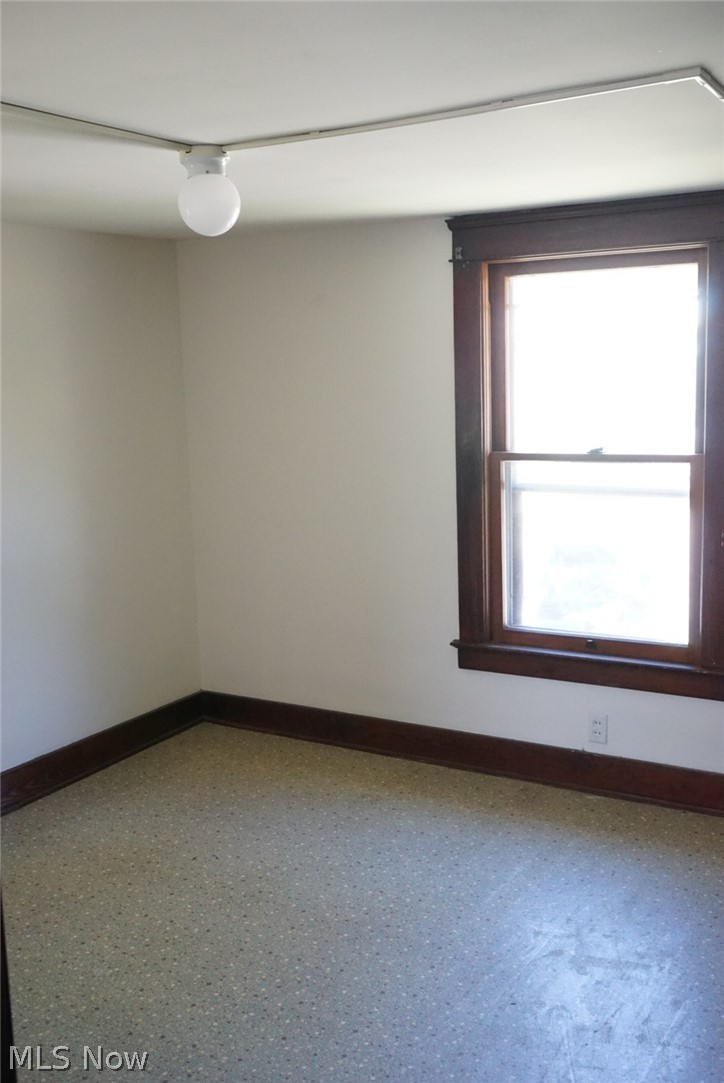 Board/Trade 03 - Residential