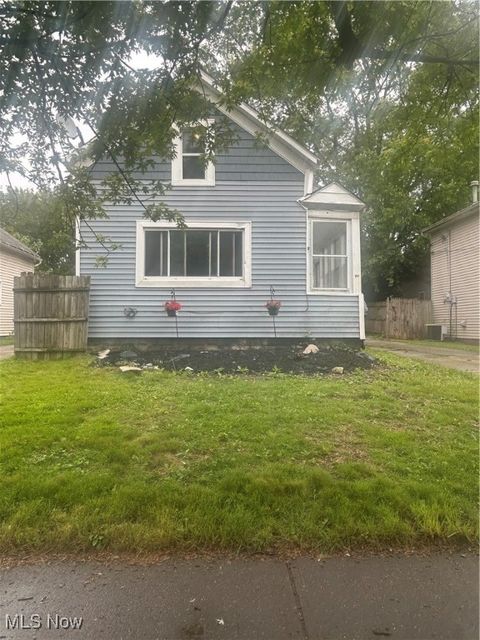 3351 E 65th Street Cleveland OH 44127