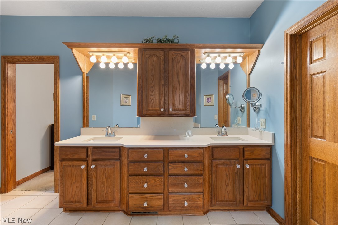 Washington Square - Residential