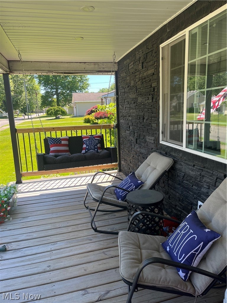 Photo of 1124 E 17th Street, Ashtabula, OH 44004 (MLS # 5215677)