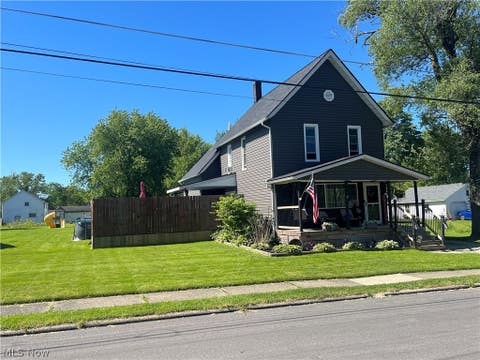 Homes For Sale - 1124 E 17th Street<br/> Ashtabula, OH 44004