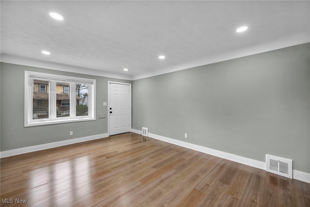 4294 E 137th Street, Cleveland, Ohio image 6