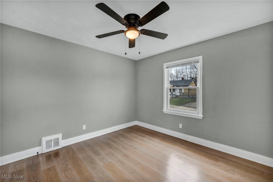 4294 E 137th Street, Cleveland, Ohio image 8