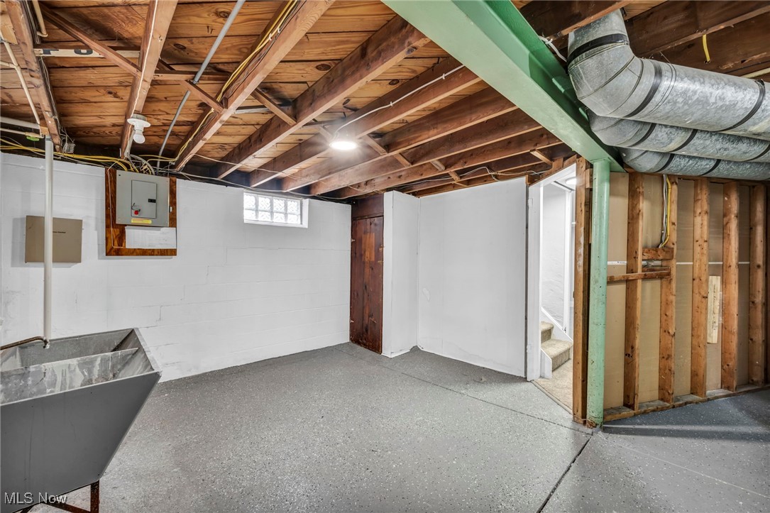 4294 E 137th Street, Cleveland, Ohio image 25