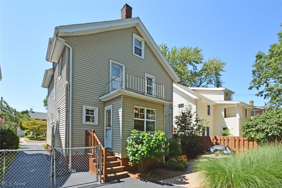 Clifton Blvd - Residential