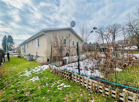 Tiny photo for 2275 Edwin Avenue, Akron, OH 44314 (MLS # 5187435)