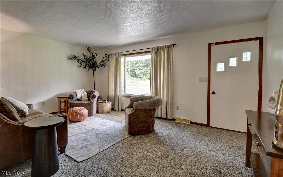 4216 Schumacher Hollow Road SE