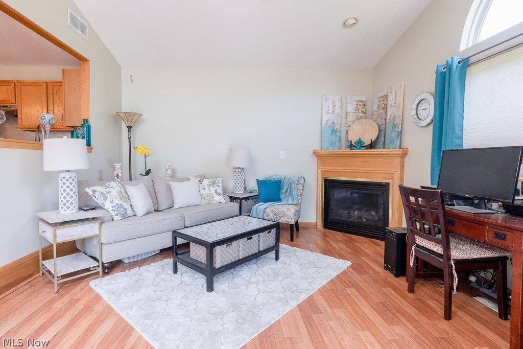 Woods/Windsor Pointe Ph I - Residential