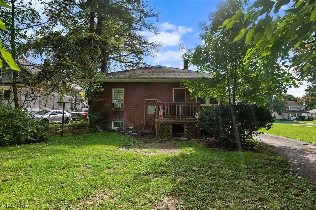 154 Hollywood Avenue