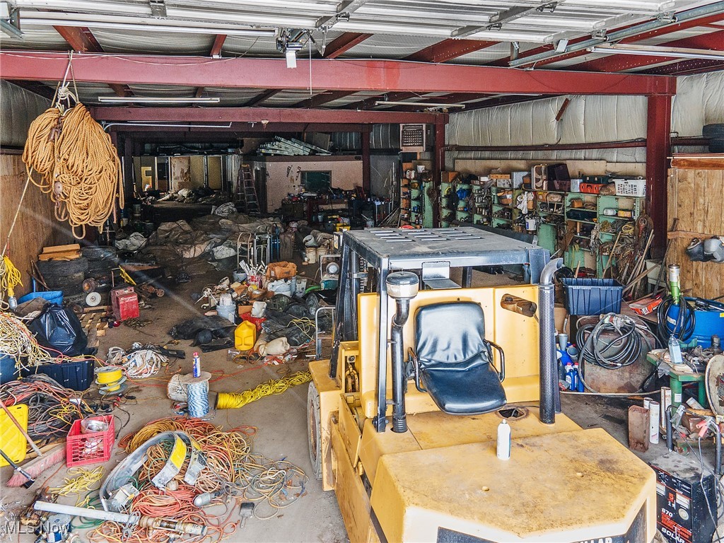 Hubbard Township Sec 41 - Commercial Sale