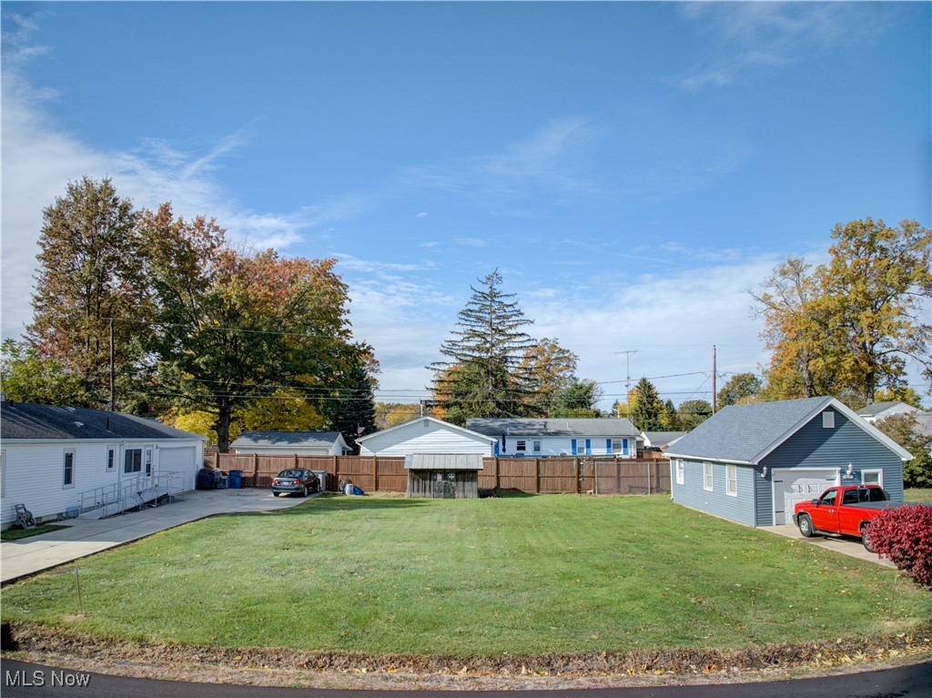 Vermilion/Lk 01 - Land