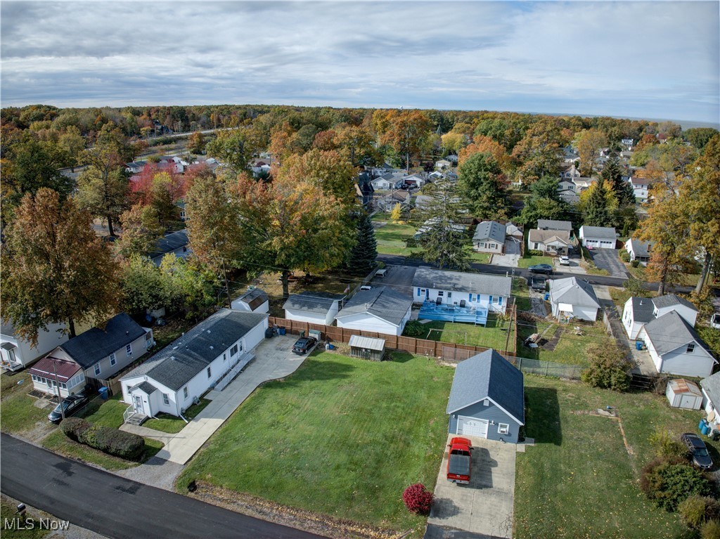 Vermilion/Lk 01 - Land