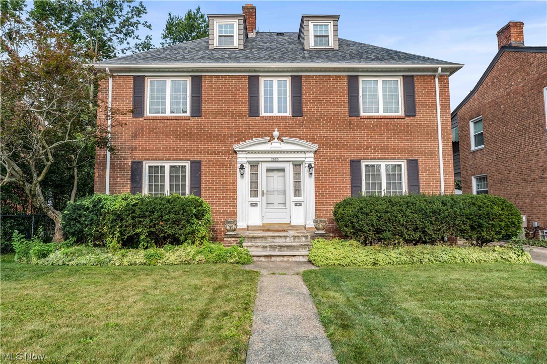 2320 Ogontz Ave Ste DN Lakewood - Spacious 2 bed 1 bath home! //
$1200 rent / $1200 deposit //
$49 application fee per adult //
NO SMOKING //
1 time $149 non-refundable set up fee paid at lease signing //
$30/month required resident benefit package; can include personal property/liability insurance for an additional $5/month for $35/month total. //
All applicants are required to fill out a PetScreening application, found on our website/app before being processed. Even if you have NO pets - this app must be filled out. 1-2 pets OK w/ approved PetScreening & PetFee (Some breed restrictions apply). 1 time, non-refundable pet fee of $200-500 per animal applies to all pets & must be paid prior to or when you pay your 1st month rent. (No fee for qualified assistance animals) //
Our application is processed through secure site: Findigs. They require ID & income verification. Without this, your app will not be processed. They offer 24/7 chat support on their app directly if yo