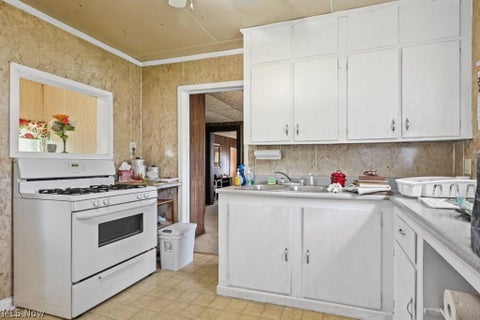 Tiny photo for 328 Keystone Street, Alliance, OH 44601 (MLS # 5257130)