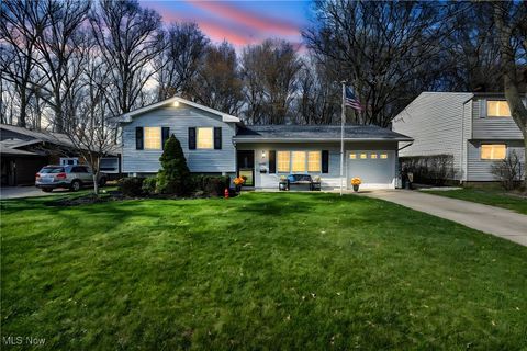 23904 Amesbury Drive, North Olmsted, OH 44070 - #: 5111086