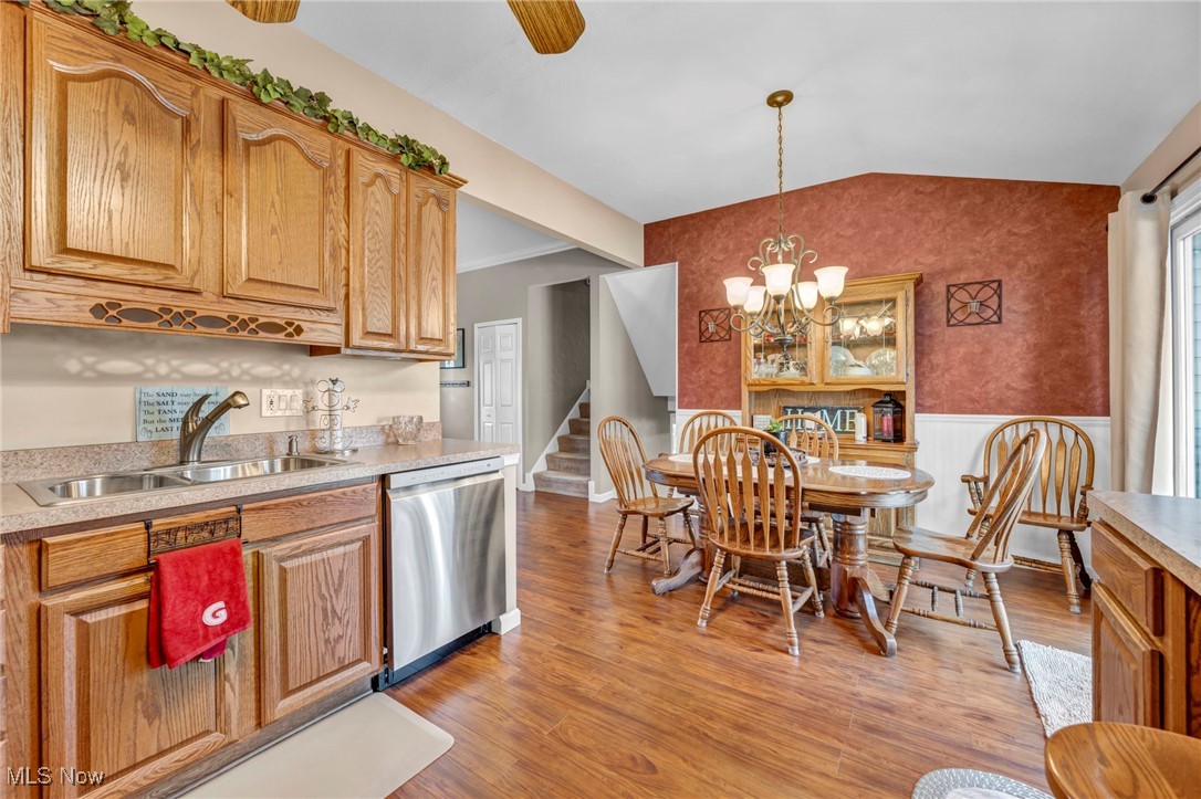 23904 Amesbury Drive, North Olmsted, Ohio image 13