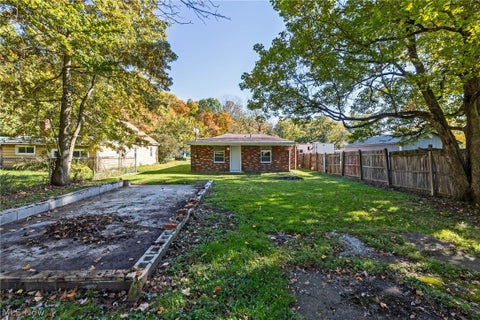 Tiny photo for 735 Burger Avenue, Mansfield, OH 44906 (MLS # 5255474)