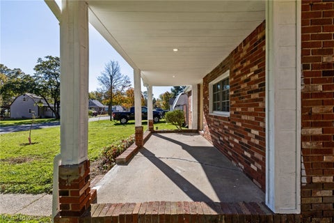 Tiny photo for 735 Burger Avenue, Mansfield, OH 44906 (MLS # 5255474)