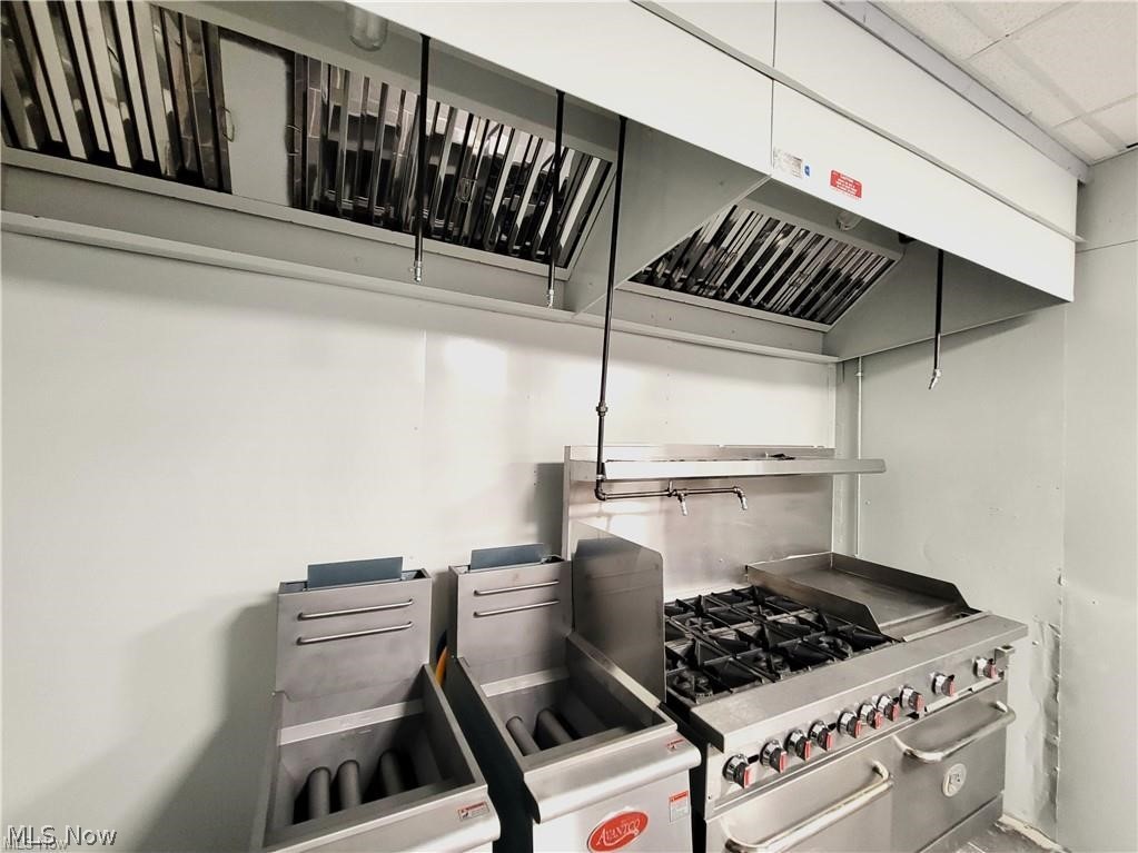 Gallup - Commercial Lease