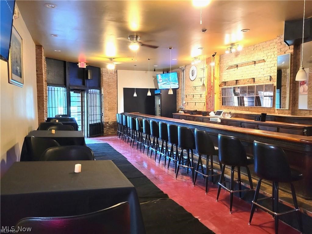 Gallup - Commercial Lease